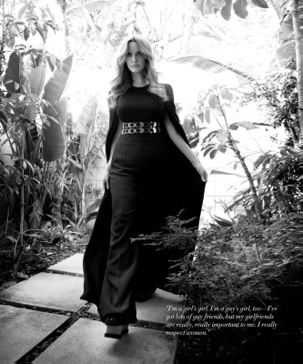 Christina Hendricks pic #816859