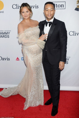Christine Teigen pic #1036132