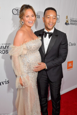 Christine Teigen pic #1036134