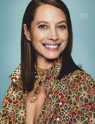 CHRISTY TURLINGTON in Elle Magazine, Spain April 2020