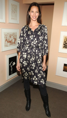photo 10 in Christy Turlington gallery [id222293] 2009-12-17 00:00:00