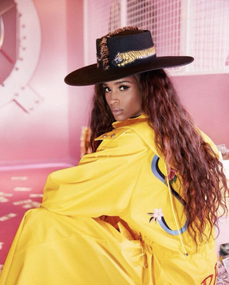Ciara - Fashionable (August 2018)