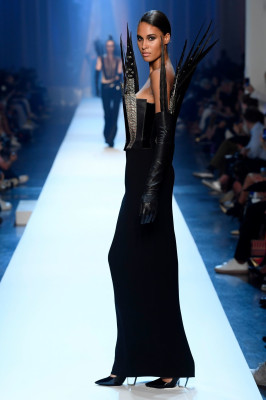 Cindy Bruna pic #1083389