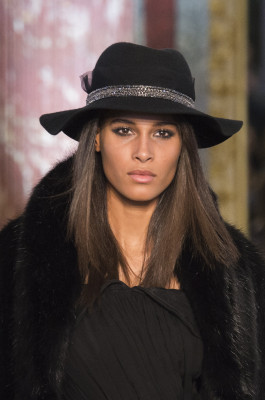 Cindy Bruna pic #1051328