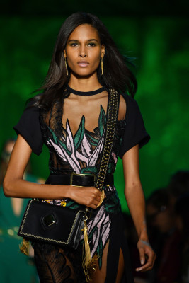 Cindy Bruna pic #999552