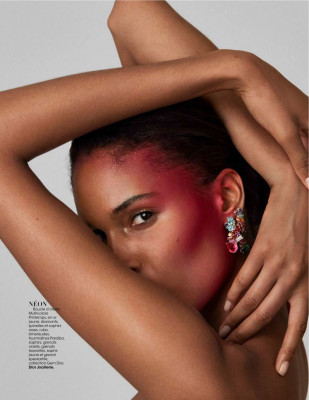 LEILA BEKHTI in Madame Figaro Magazine, November 2019