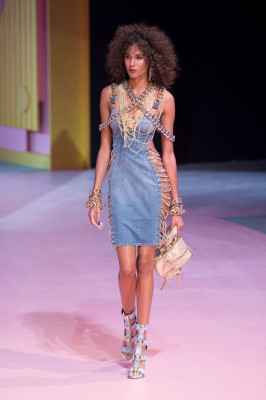 Cindy Bruna pic #915114