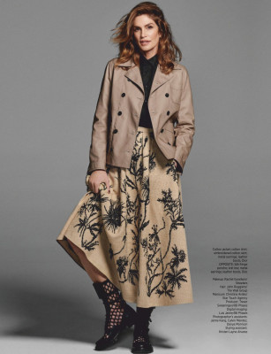 CINDY CRAWFORD in Harper’s Bazaar Magazine, Singapore February 2020