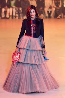 Off-White Fall/Winter 2022 Fashion show in Paris