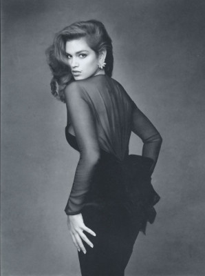 Cindy Crawford by Patrick Demarchelier for Vogue Paris // October 1987 