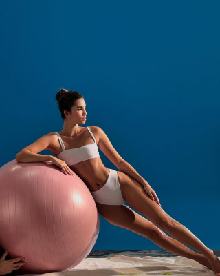 Cindy Mello for Biotherm