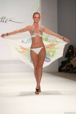 Cintia Dicker pic #753921