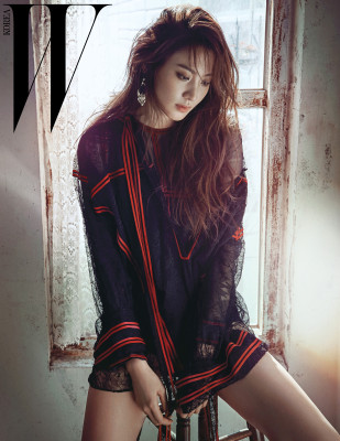 Claudia Kim - &#039;W Korea&#039; December 2015