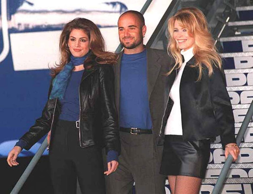 Claudia Schiffer pic #180056