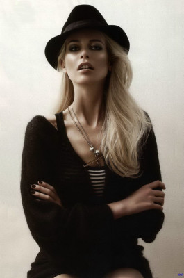 Claudia Schiffer pic #71224