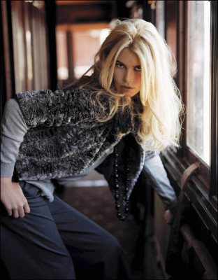 Claudia Schiffer pic #358989
