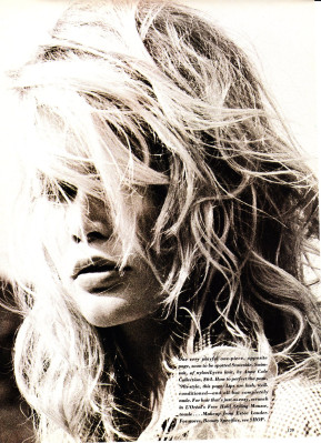 Claudia Schiffer pic #602545