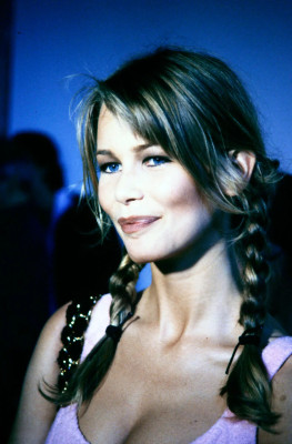 Claudia Schiffer for Chanel