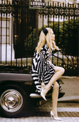 Claudia Schiffer pic #605931