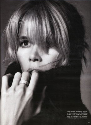 Claudia Schiffer pic #266371
