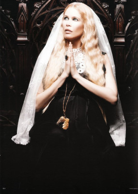 Claudia Schiffer pic #266375
