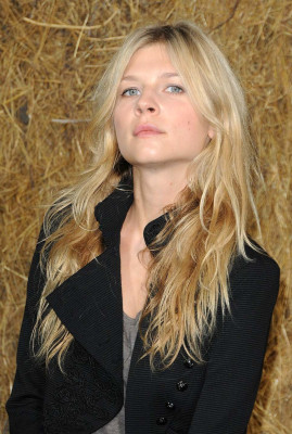 Clemence Poesy pic #240754