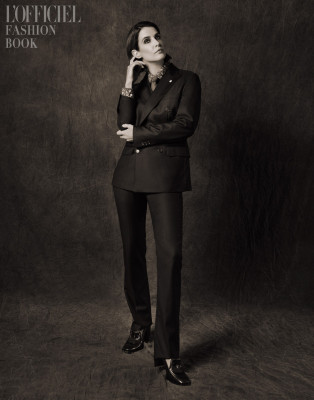 Cobie Smulders-«L&#039;OFFICIEL FASHION BOOK» 2021.