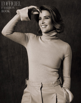Cobie Smulders-«L&#039;OFFICIEL FASHION BOOK» 2021.
