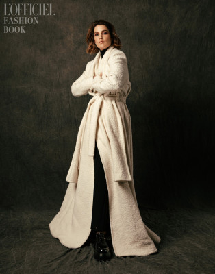 Cobie Smulders-«L&#039;OFFICIEL FASHION BOOK» 2021.