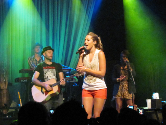 Colbie Caillat pic #793141