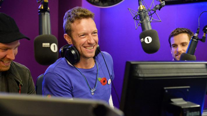 Coldplay - BBC Radio 1 11/06/2015
