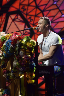 Coldplay - Che Tempo Che Fa in Milan 11/13/2016