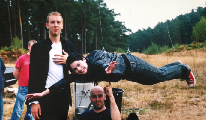 Coldplay - Music Video The Scientist (2002)