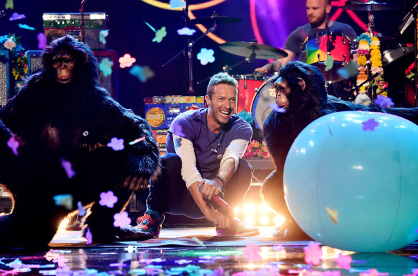 Coldplay - American Music Awards 11/22/2015