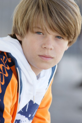 Colin Ford pic #563896