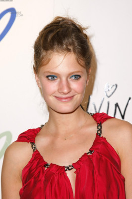 Constance Jablonski pic #313472