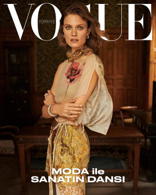 Constance Jablonski ~ Vogue Turkey December/January 23.24 by Branislav Simoncik