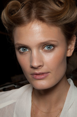 Constance Jablonski pic #532462