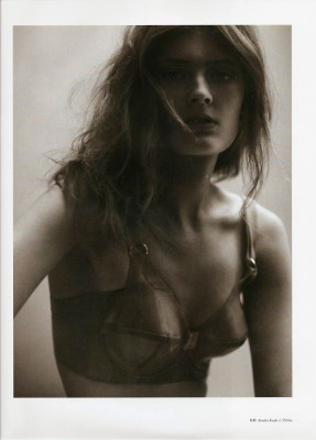 photo 20 in Constance Jablonski gallery [id190619] 2009-09-25 00:00:00