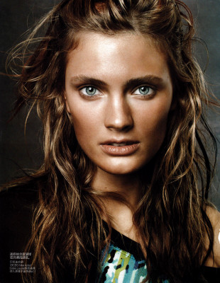 Constance Jablonski pic #265596