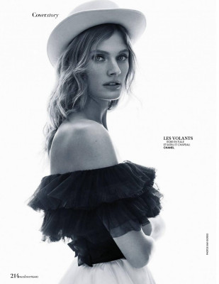 Constance Jablonski – Madame Figaro 02/28/2020