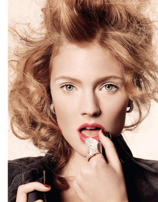Constance Jablonski pic #373540