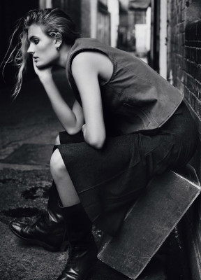 Constance Jablonski pic #688526