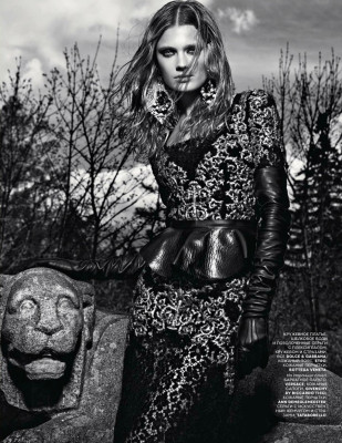 Constance Jablonski pic #688537
