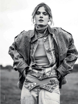 Constance Jablonski ~ Elle Italia N.36 by Francis Rotger