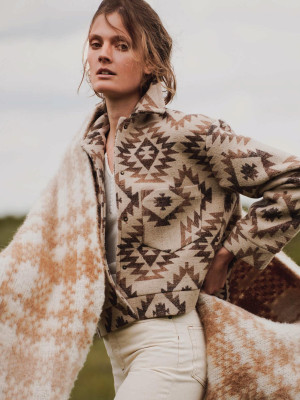 Constance Jablonski ~ Elle Italia N.36 by Francis Rotger