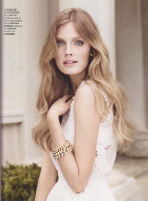 photo 10 in Constance Jablonski gallery [id357406] 2011-02-15 00:00:00