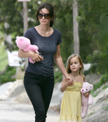 photo 9 in Courteney gallery [id158620] 2009-05-15 00:00:00