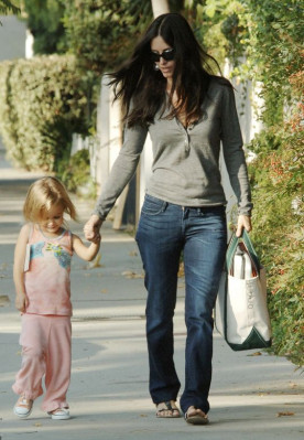 photo 28 in Courteney Cox gallery [id160457] 2009-05-25 00:00:00