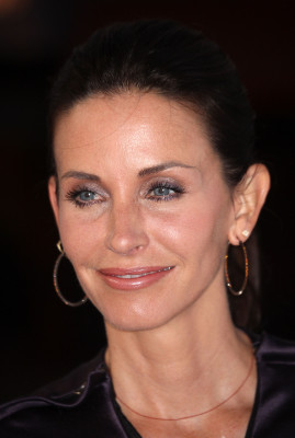 photo 28 in Courteney Cox gallery [id183070] 2009-08-12 00:00:00